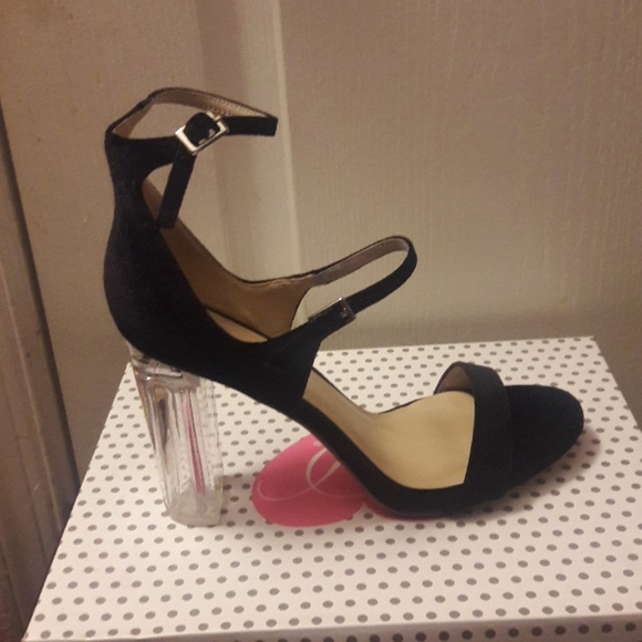 my Delicious Shoes - 👠NIB👠 Black Velvet peep toe heels